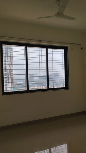 Bedroom in 2 BHK Apartment at Anand Heights, Wadala – for Rent