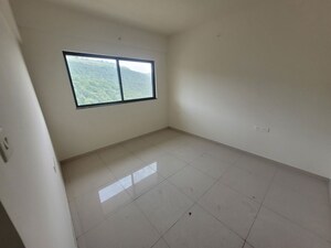 Room in 3 BHK Apartment at Shapoorji Pallonji Vanaha Golfland, Bavdhan – for Rent