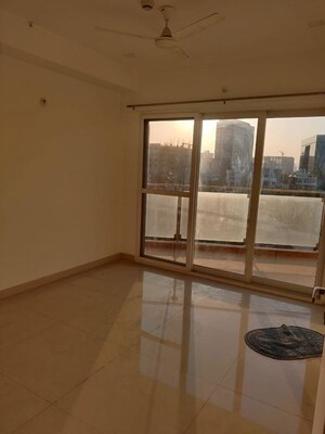 Room in 3 BHK Apartment at Gm Kenjale Emirus, Baner – for Rent