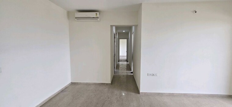 Room, l-t-crescent-bay-t2 3 Bedroom 1441 Sq.Ft. Apartment In Parel Mumbai 10702523