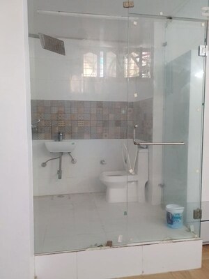 Bathroom in 1 RK Builder Floor at Sector 38 – for Rent