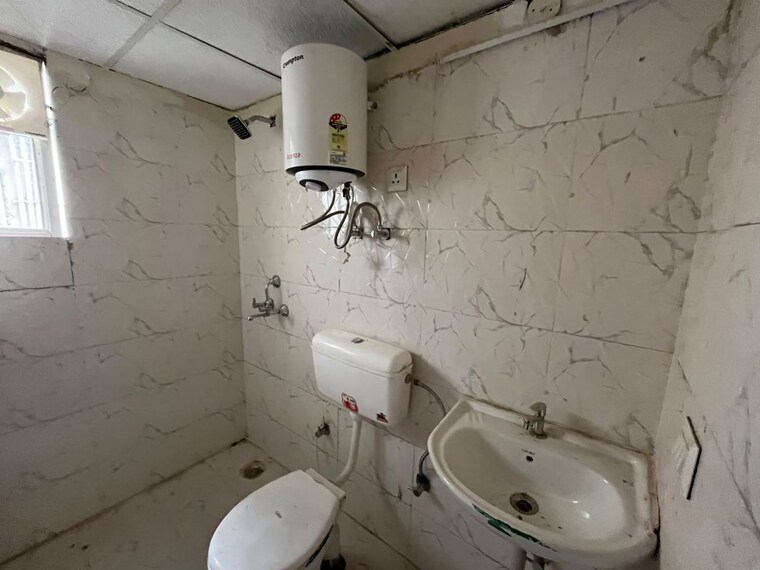 Bathroom, mrg-ultimus 2 Bedroom 697 Sq.Ft. Apartment In Sector 90 Gurgaon 10702531