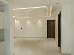 Room in 4 BHK Apartment at Vatika Sovereign Park, Sector 99 – for Rent