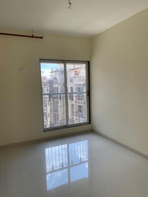 Room in 2 BHK Apartment at Vihang Valley Phase 2, Kasarvadavali – for Rent