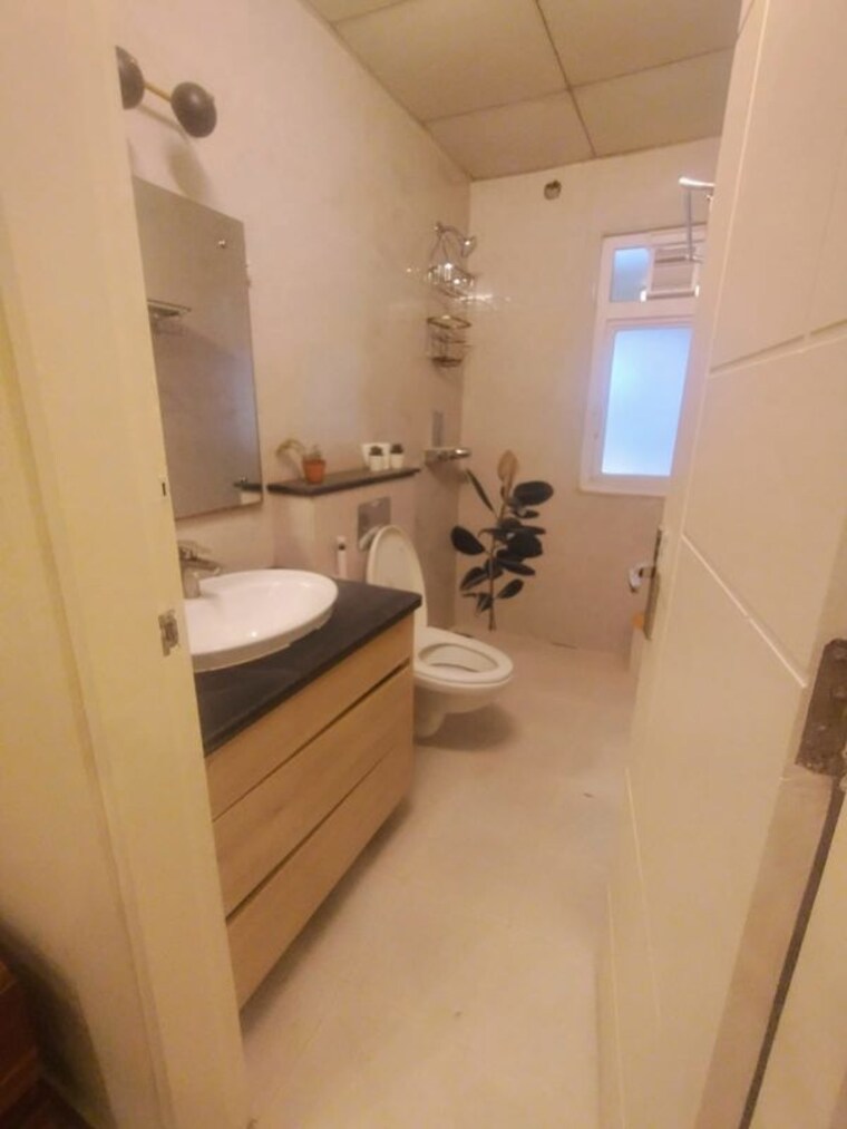 Bathroom, mapsko-mount-ville 3 Bedroom 1620 Sq.Ft. Apartment In Sector 79 Gurgaon 10702549