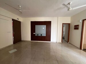 Room in 2 BHK Apartment at MRG Ultimus, Sector 90 – for Rent