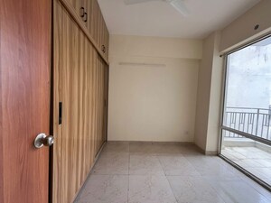 Room in 2 BHK Apartment at MRG Ultimus, Sector 90 – for Rent