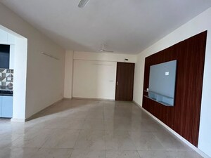 Room in 2 BHK Apartment at MRG Ultimus, Sector 90 – for Rent