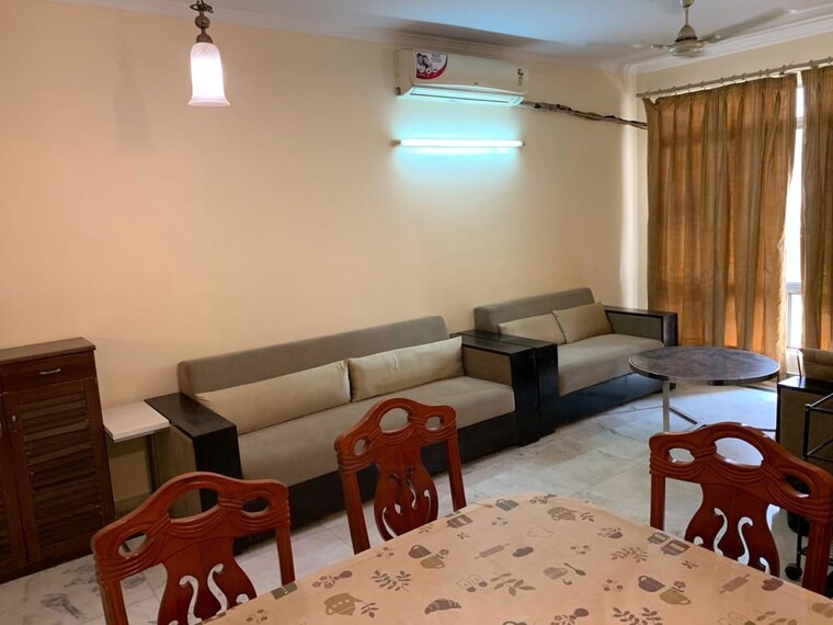 Dining area, suncity-essel-tower 2 Bedroom 1350 Sq.Ft. Apartment In Sector 28 Gurgaon 10702539