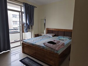Bedroom in 2 BHK Apartment at Suncity Essel Tower, Sector 28 – for Rent