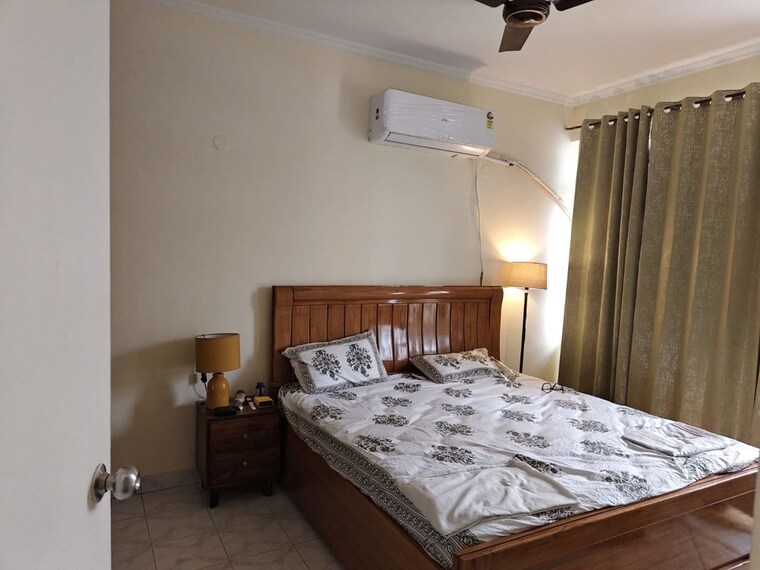 Bedroom, suncity-essel-tower 2 Bedroom 1350 Sq.Ft. Apartment In Sector 28 Gurgaon 10702539
