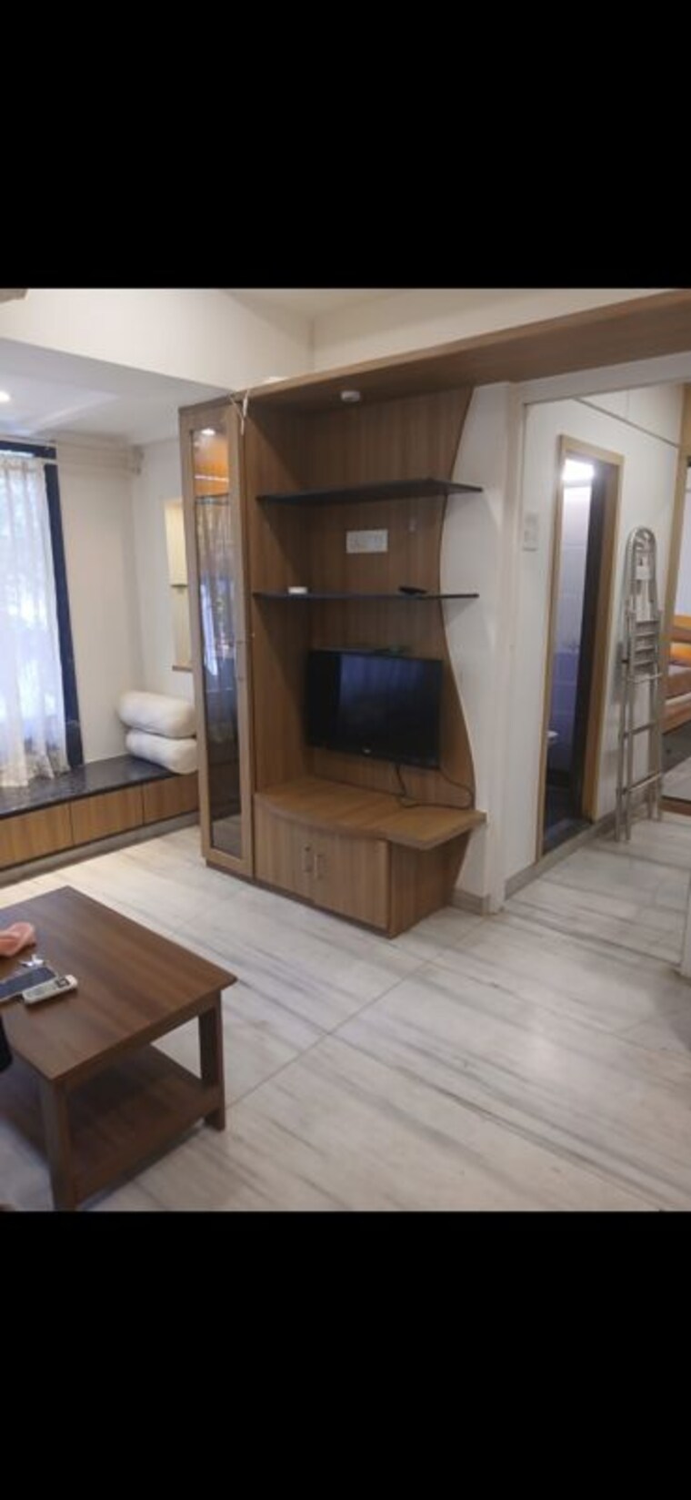 Living Room, pankaj-mansion 1 Bedroom 700 Sq.Ft. Apartment In Worli Mumbai 10702567