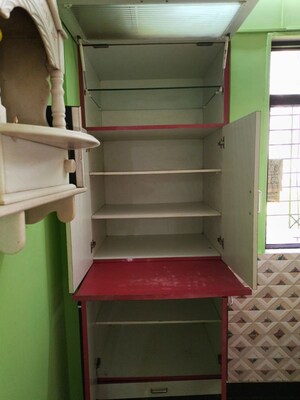 Furnished Amenities in 1 BHK Apartment at Kanchan Pushp Society, Ghodbunder Road – for Rent