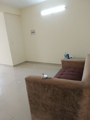 Furnished Amenities in 2 BHK Apartment at Pyramid Heights, Sector 85 – for Rent