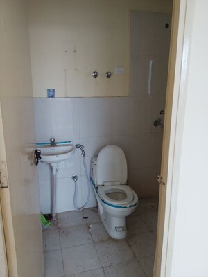 Bathroom in 2 BHK Apartment at Pyramid Heights, Sector 85 – for Rent