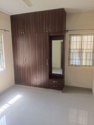 Room in 2 BHK Apartment at Sri Sai Residency Kadubeesanahalli, Kadubeesanahalli – for Rent