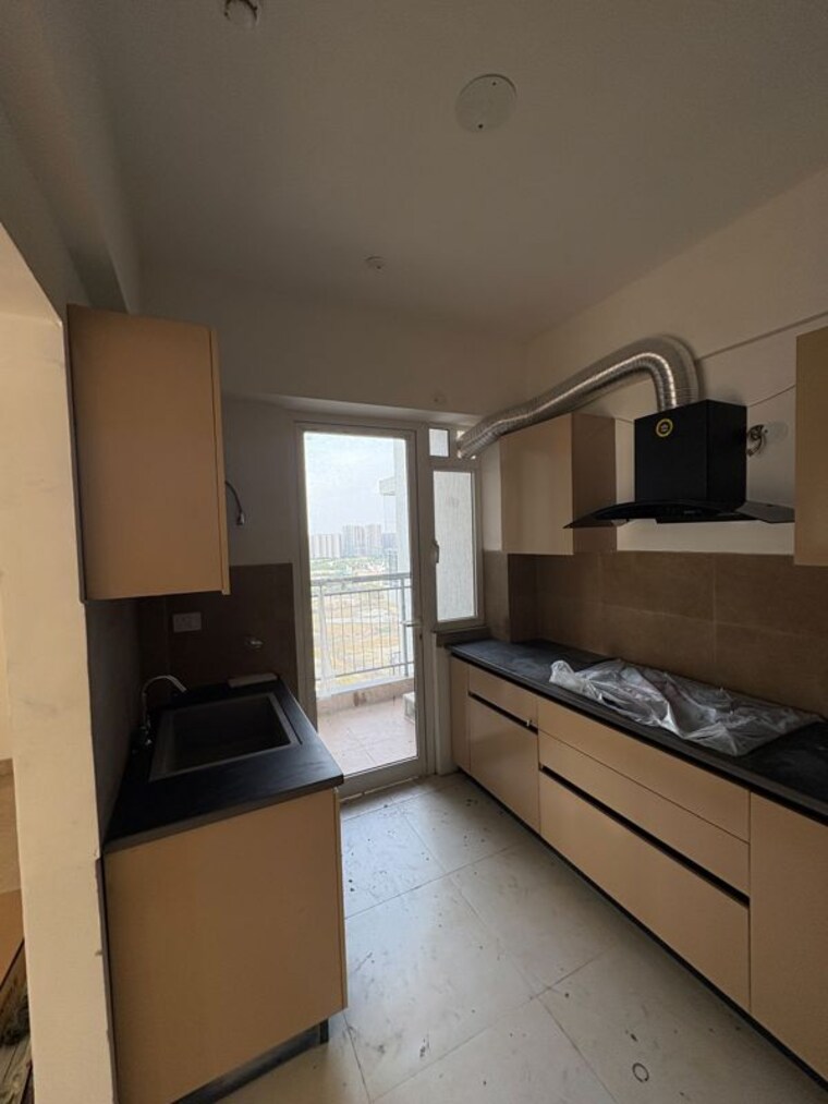 Kitchen, godrej-meridien 3 Bedroom 2002 Sq.Ft. Apartment In Sector 106 Gurgaon 10702618