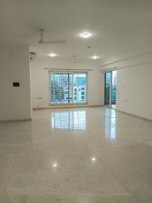 Room in 3.5 BHK Apartment at Nandan Prospera Gold, Balewadi – for Rent