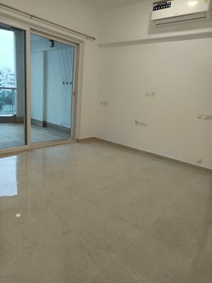Room in 3.5 BHK Apartment at Nandan Prospera Gold, Balewadi – for Rent