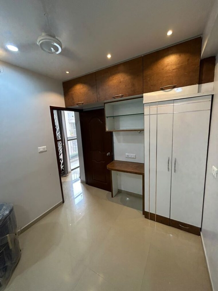 Room, skyi-star-towers 3 Bedroom 1200 Sq.Ft. Apartment In Bhukum Pune 10702647