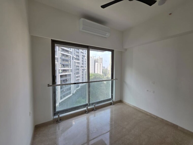Room, shapoorji-pallonji-bkc-28 2 Bedroom 712 Sq.Ft. Apartment In Bandra East Mumbai 10702681