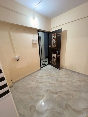 Furnished Amenities in 1 BHK Apartment at Vartak Nagar – for Rent