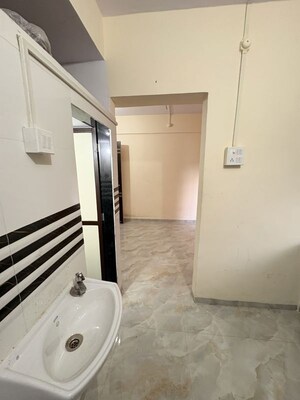 Furnished Amenities in 1 BHK Apartment at Vartak Nagar – for Rent