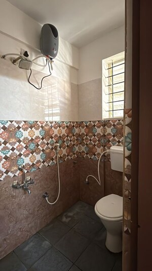 Bathroom in 1 BHK Independent House at Hebbal Kempapura – for Rent