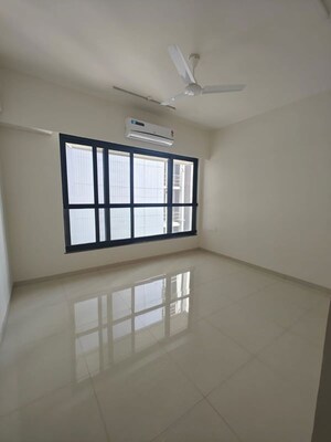 Room in 1 BHK Apartment at Paradigm Antalya, Oshiwara – for Rent