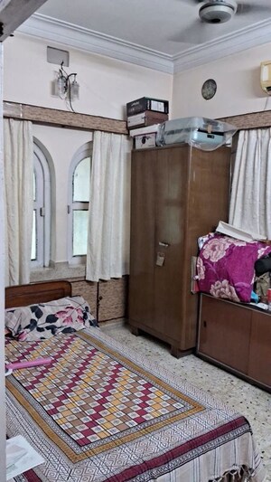 Bedroom in 5 BHK Independent House at Sodepur – for Sale