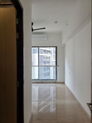 1 BHK Apartment For Rent in Siddha Sky, Sion