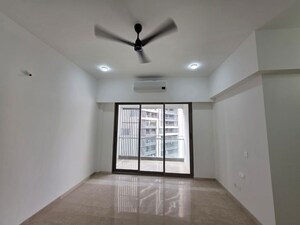 Room in 3 BHK Apartment at Marathon Monte South, Byculla West – for Rent