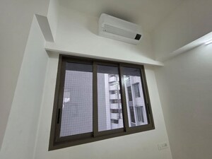 Furnished Amenities in 3 BHK Apartment at Marathon Monte South, Byculla West – for Rent