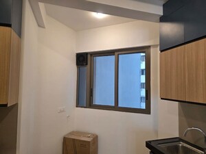 Room in 3 BHK Apartment at Adani Ten BKC, Bandra East – for Rent
