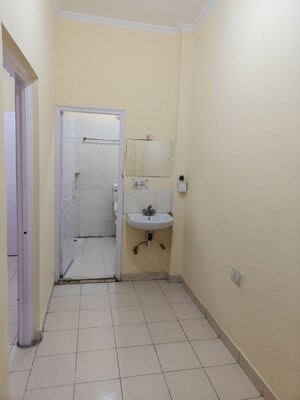 Bathroom in 1 RK Builder Floor at Dlf Phase iv – for Rent