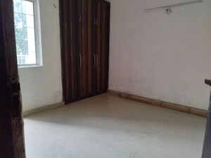 Room in 2 BHK Apartment at Jaypee Greens Kosmos, Sector 134 – for Sale