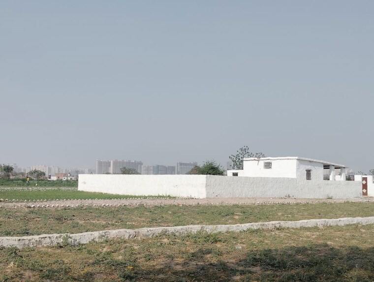 Exterior View, sector 115  50 Sq.Yd. Plot In Sector 115 Noida 10109299