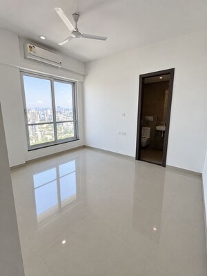 Room in 2 BHK Apartment at Dimples 73 East, Kandivali West – for Rent