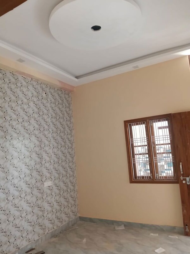 Room, budheshwar 2.5 Bedroom 1100 Sq.Ft. Independent House In Budheshwar Lucknow 10702778