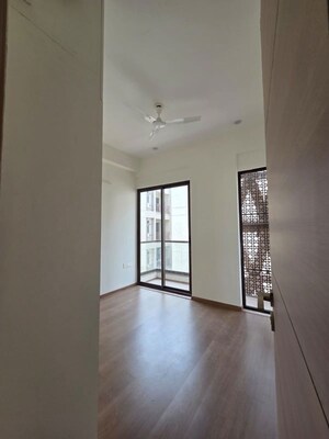 Room in 3 BHK Apartment at Whiteland Blissville, Sector 76 – for Rent