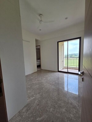Room in 3 BHK Apartment at Whiteland Blissville, Sector 76 – for Rent