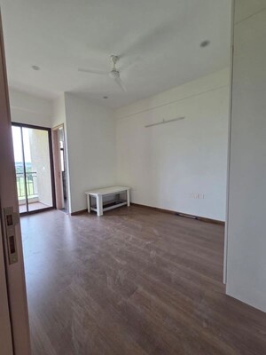Room in 3 BHK Apartment at Whiteland Blissville, Sector 76 – for Rent
