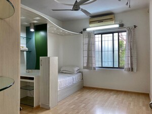 Room in 2 BHK Apartment at Raheja Residency, Koramangala – for Rent