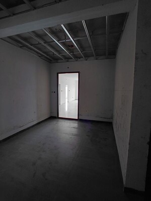 Room in 3 BHK Apartment at Verdant Bayleaf, Manchirevula – for Sale