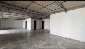 Room in 4 BHK Apartment at Phoenix Halcyon, Jubilee Hills – for Sale