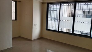 Room in 2 BHK Apartment at Swastik Park, Chembur – for Rent