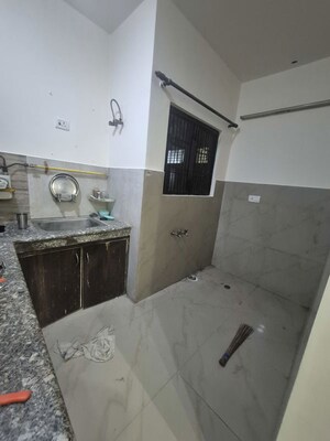 Kitchen in 1.5 BHK Builder Floor at Mayur Vihar – for Rent