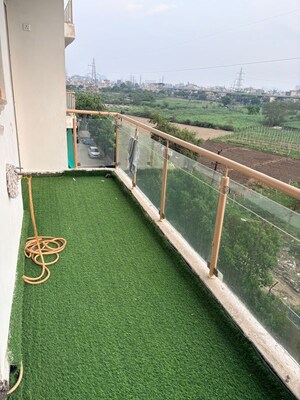 Swimming Pool in  Apartment at Sikka Kimaantra Greens, Sector 79 – for Rent