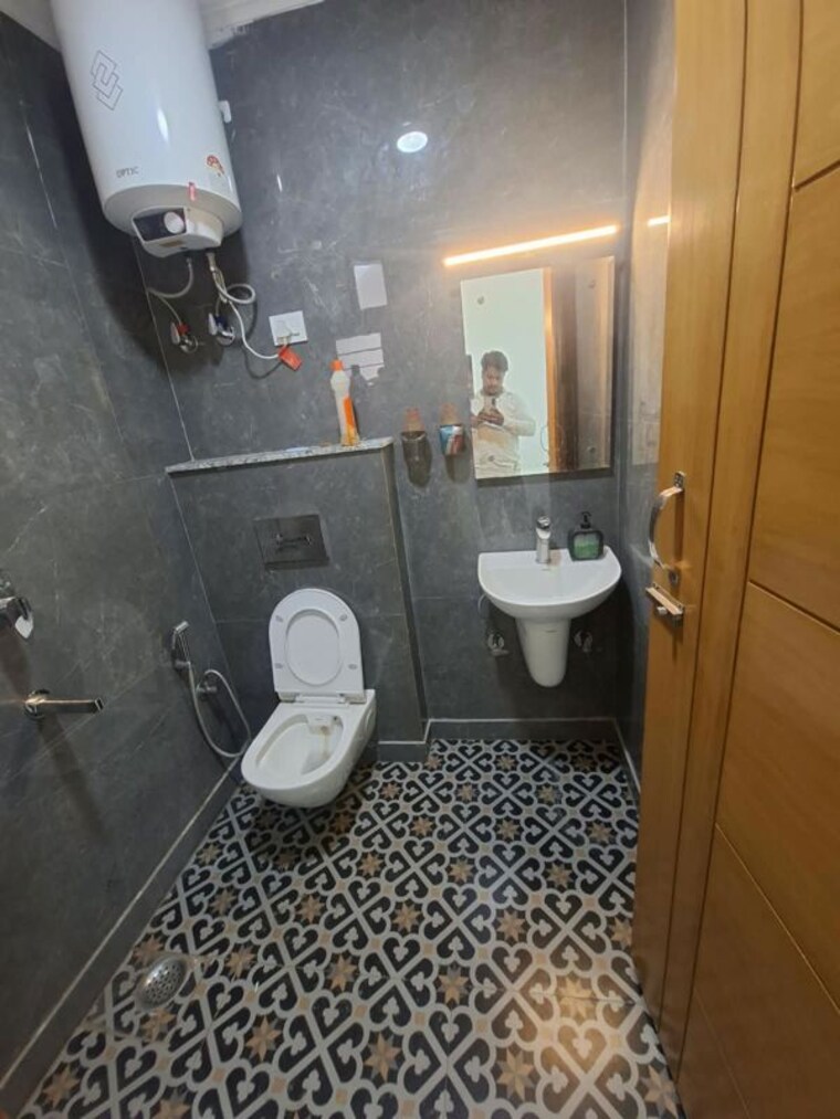 Team Area, chattarpur 3 Bedroom 1180 Sq.Ft. Builder Floor In Chattarpur Delhi 10702938