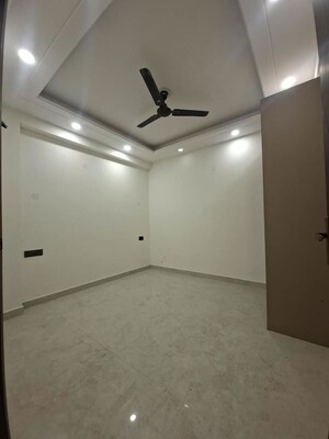 Room in 3 BHK Builder Floor at Chattarpur – for Sale
